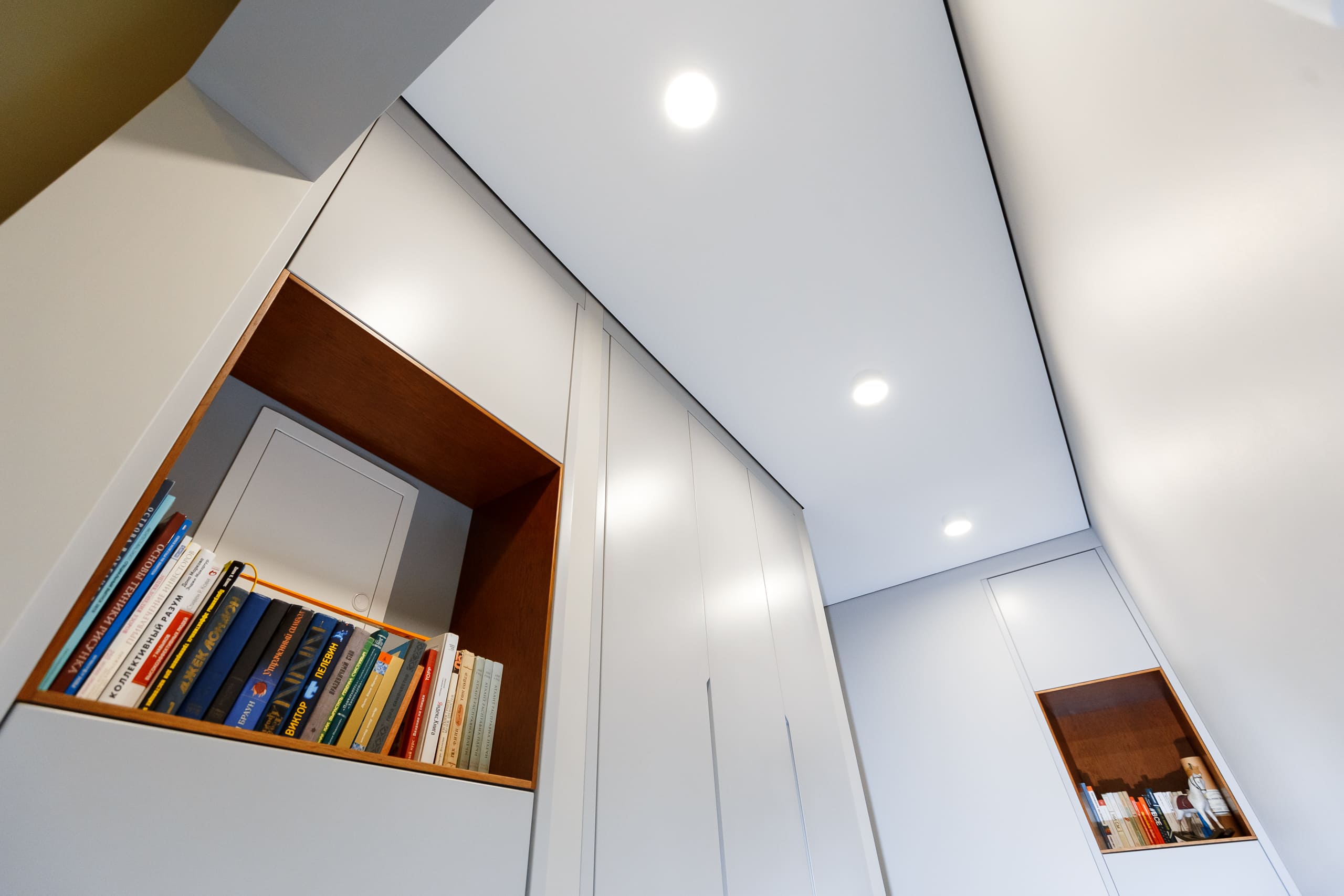 ПВХ потолок с теневым зазором