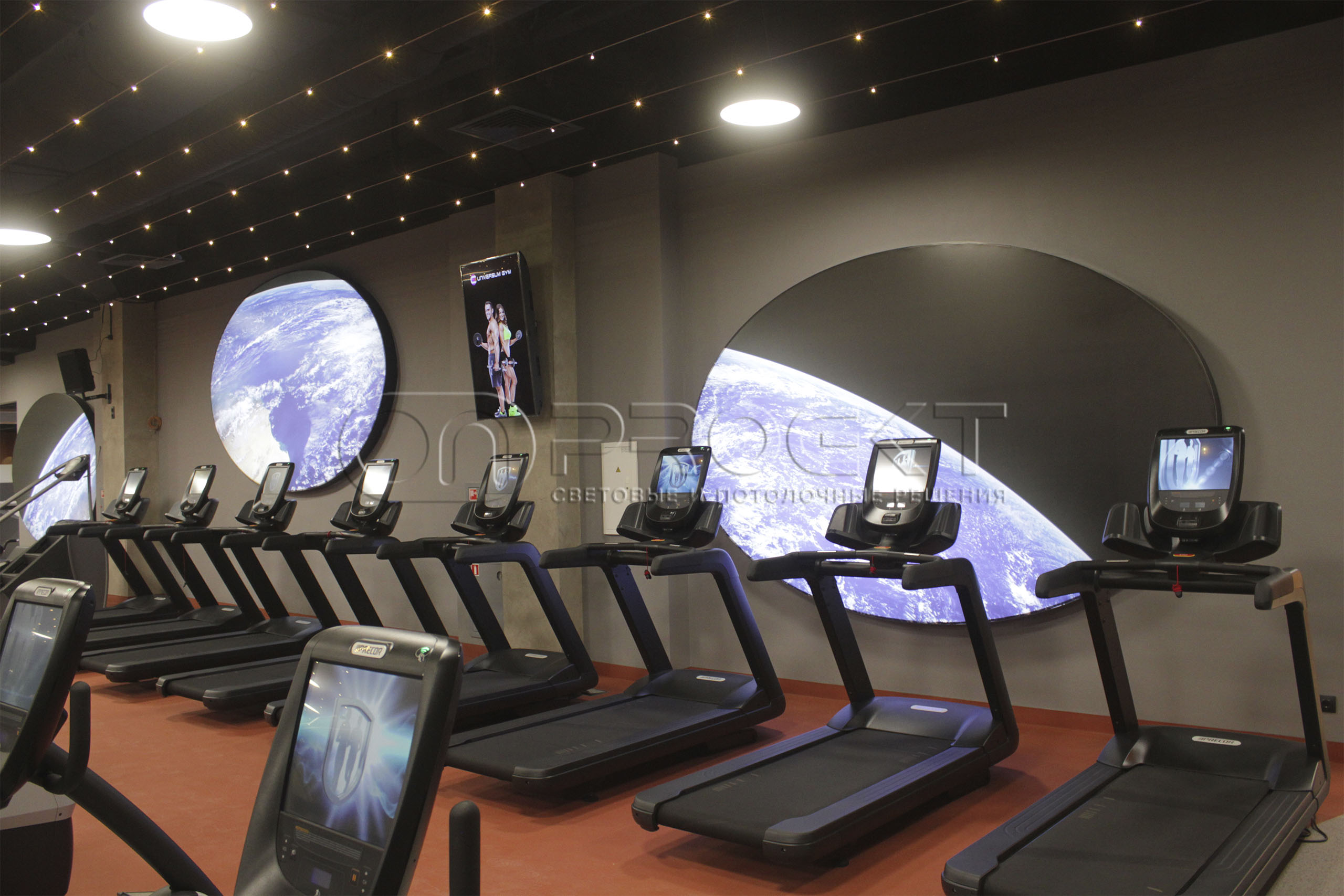 Световые панели в фитнес центре