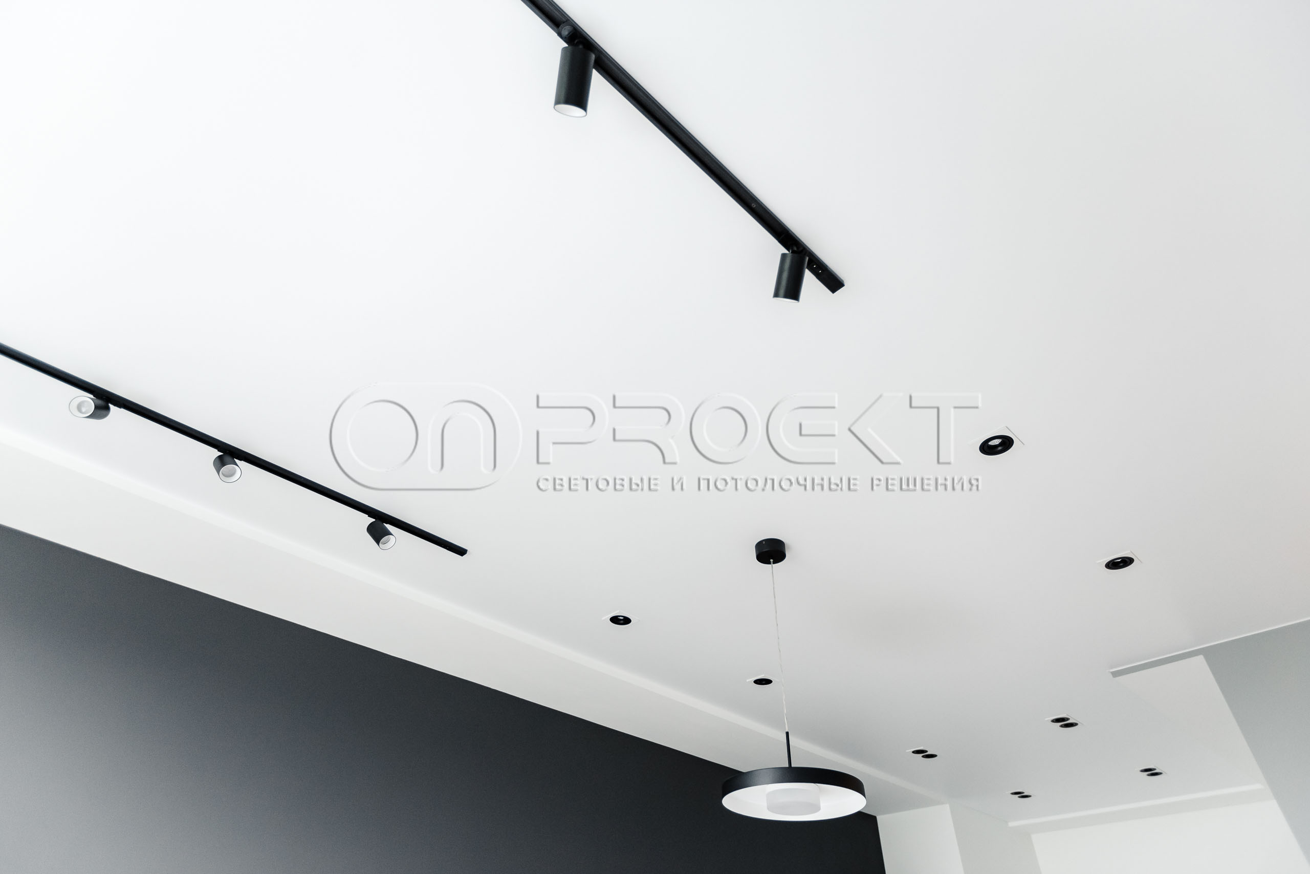 ПВХ потолки в квартире