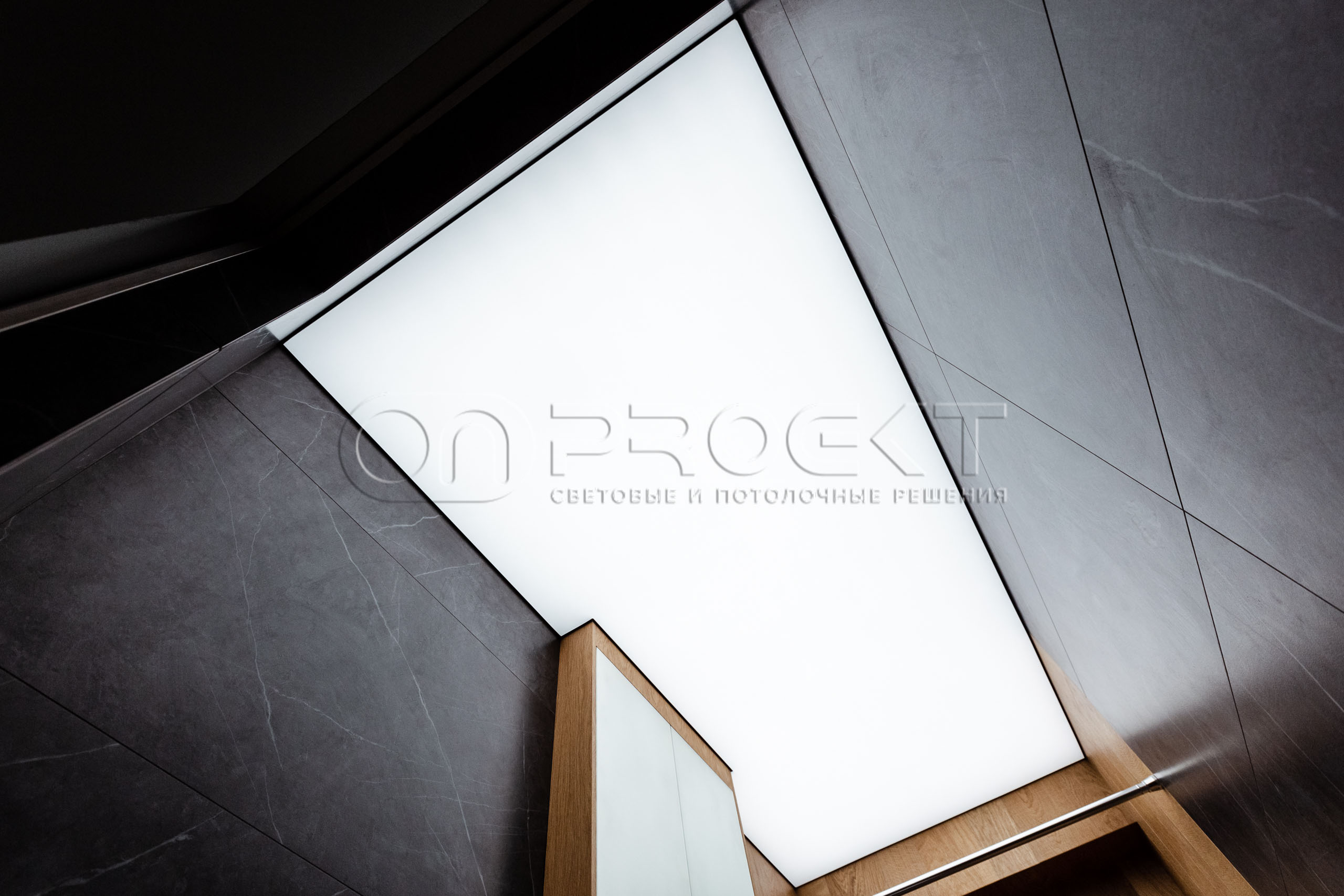 Световые потолки в ванной комнате