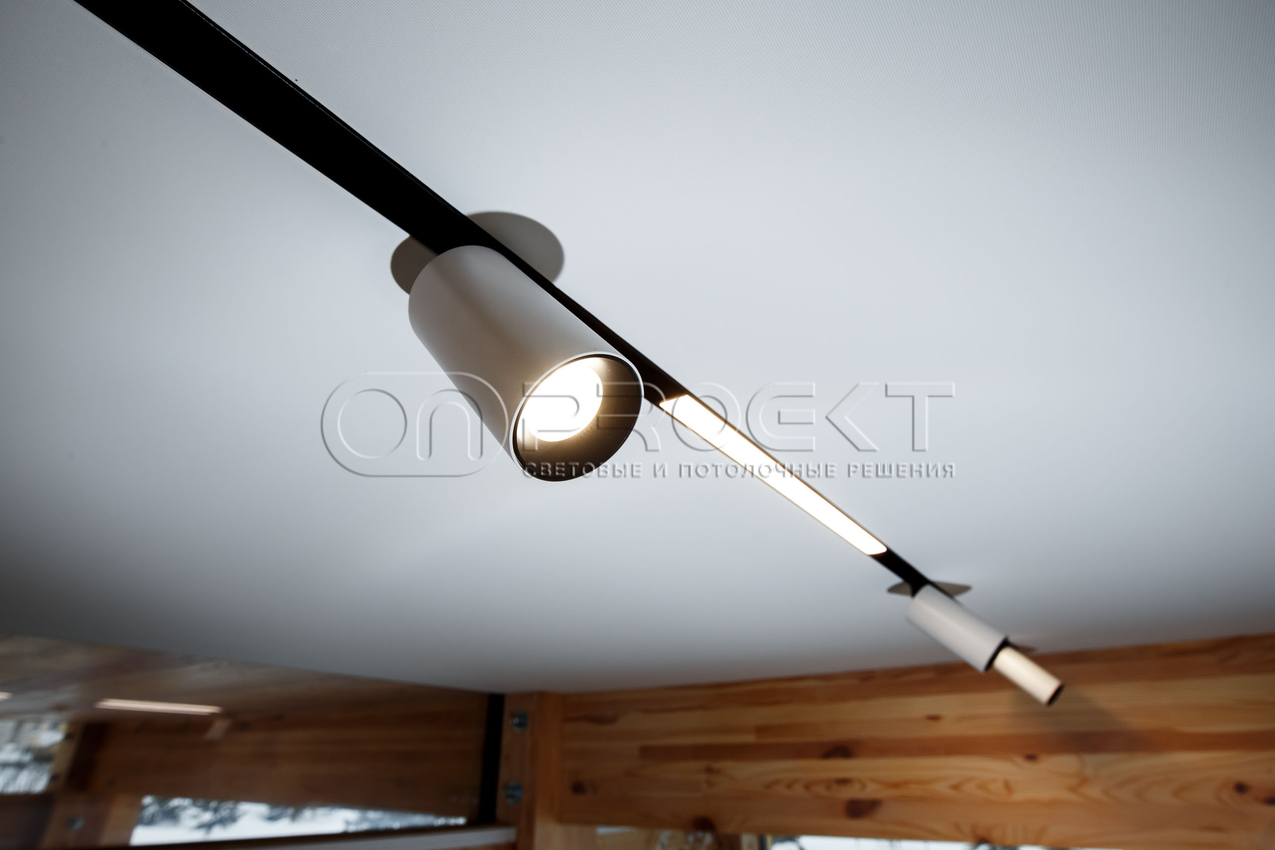 Тканевые потолки в загородном доме