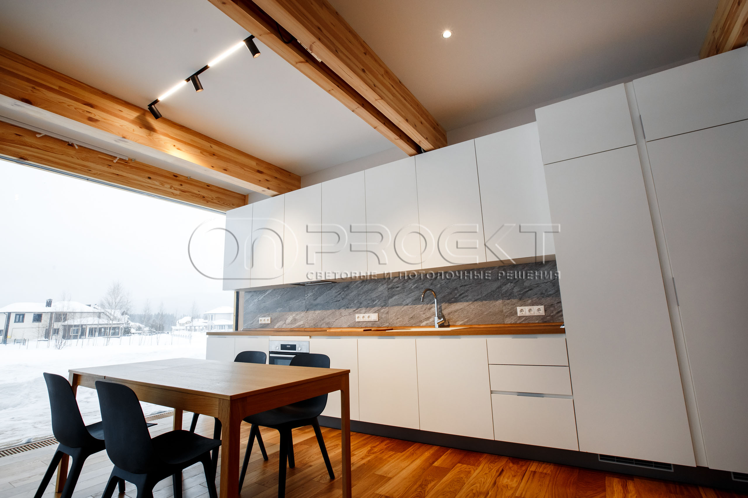 Тканевые потолки в загородном доме