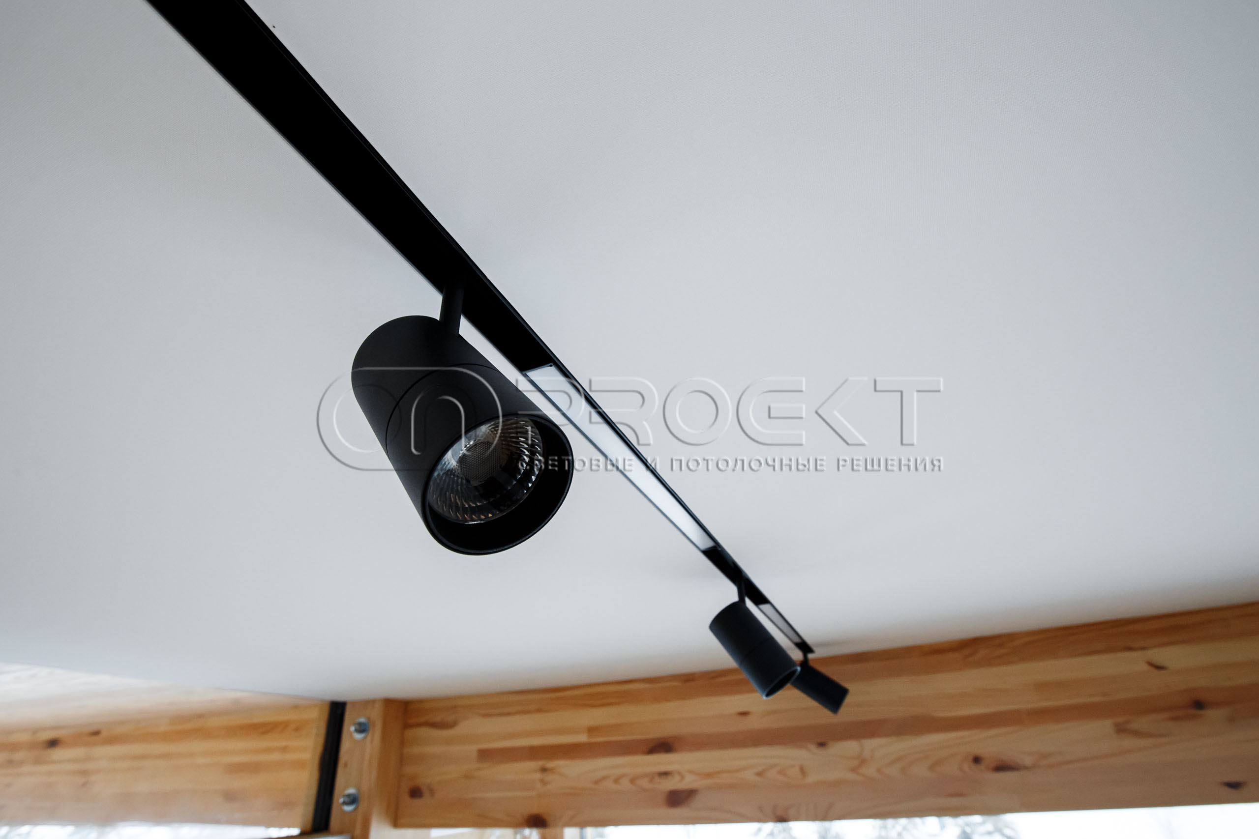 Тканевые потолки в загородном доме