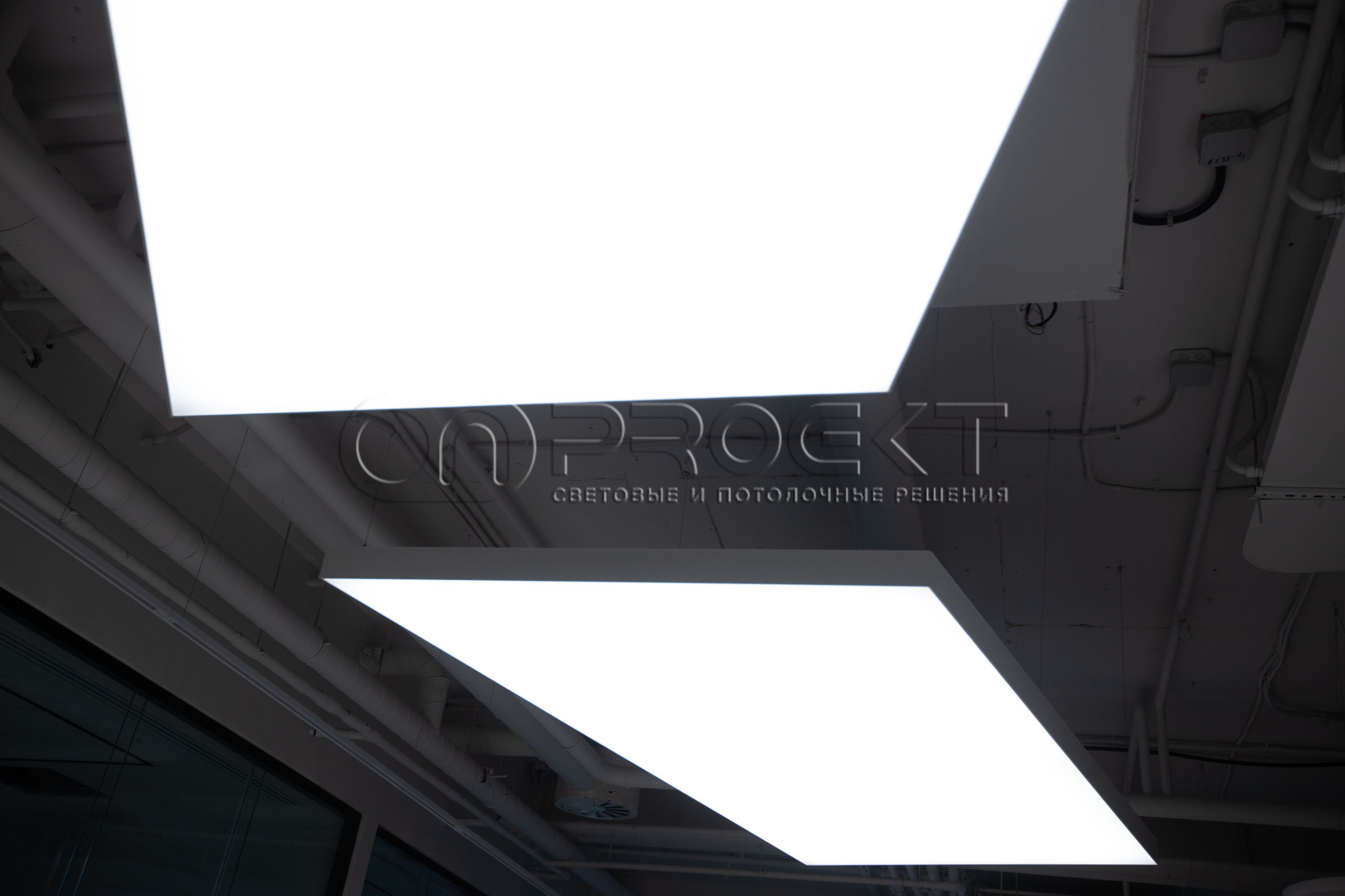 Световые панели в офисе компании ЭГИС