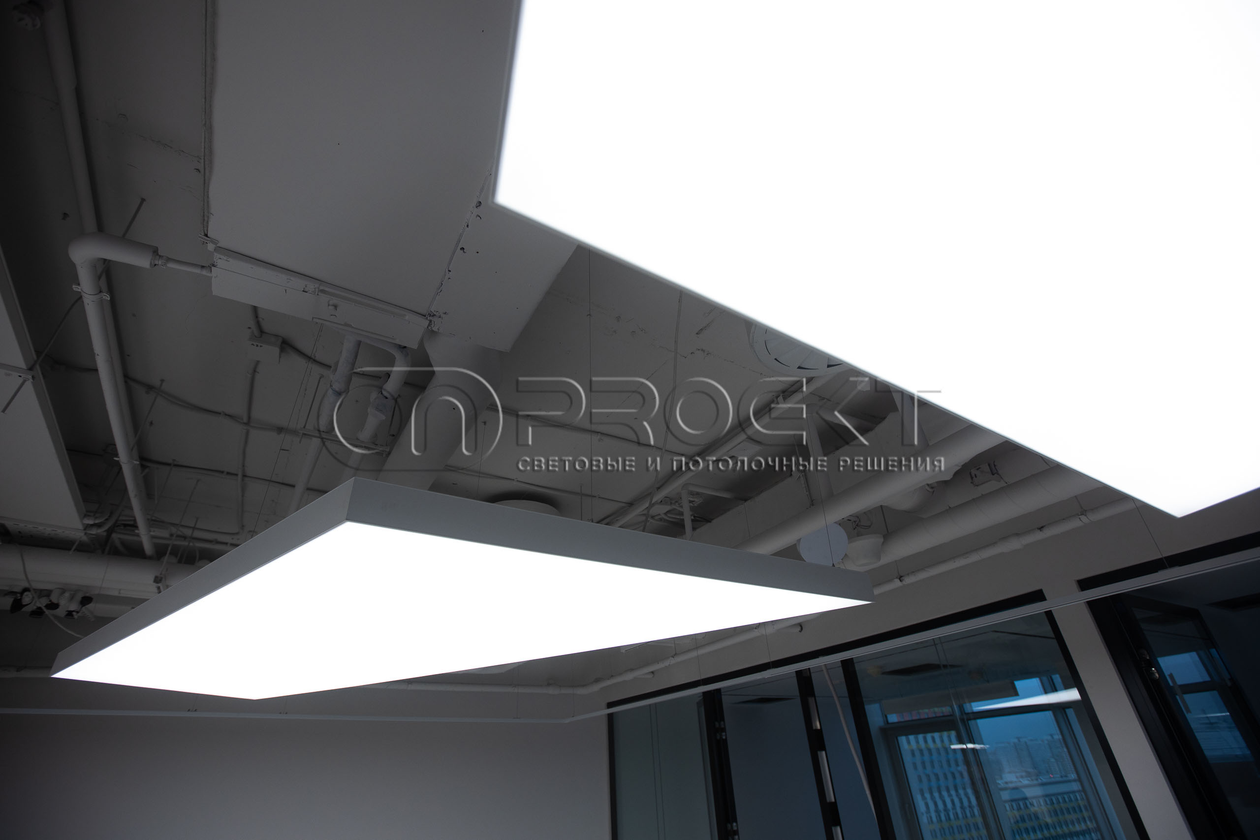Световые панели в офисе компании ЭГИС