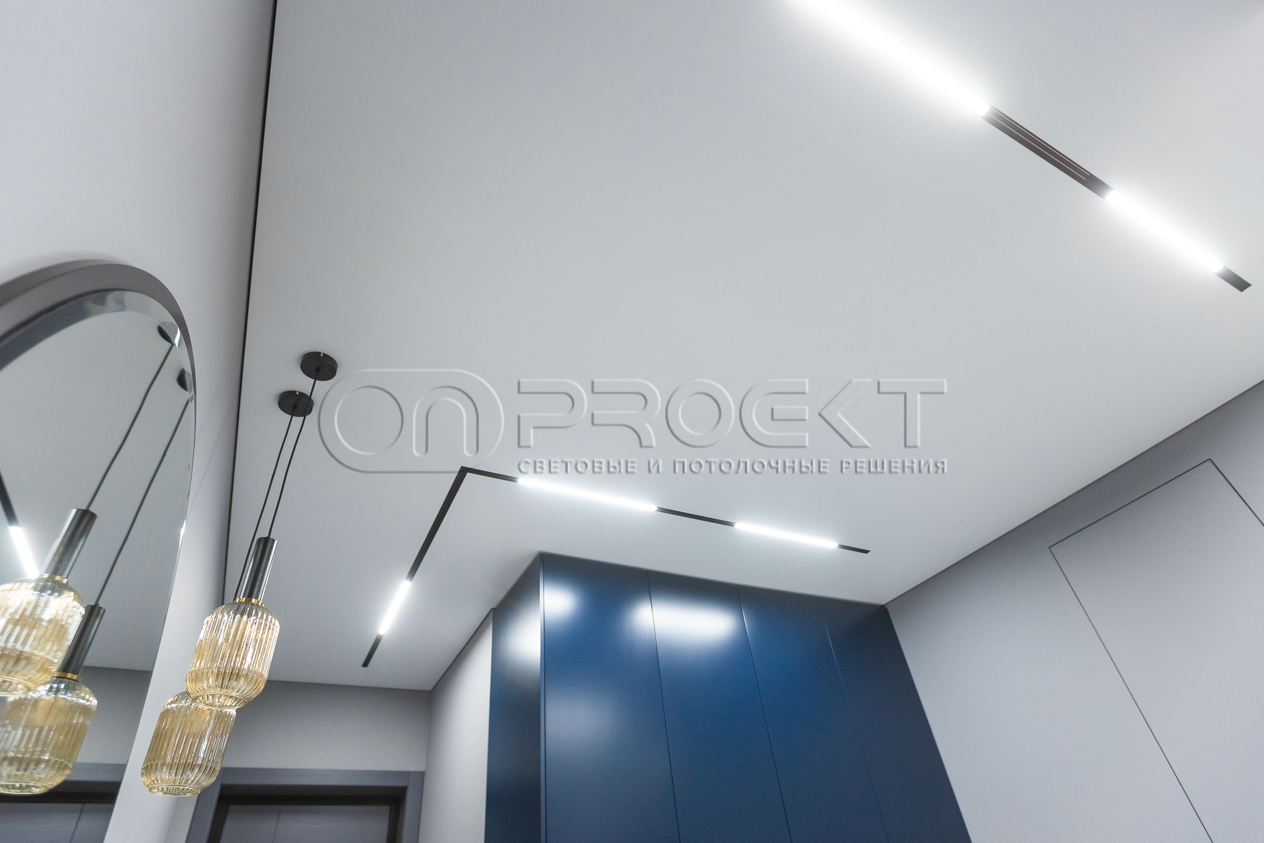 ПВХ потолки в трехкомнатной квартире