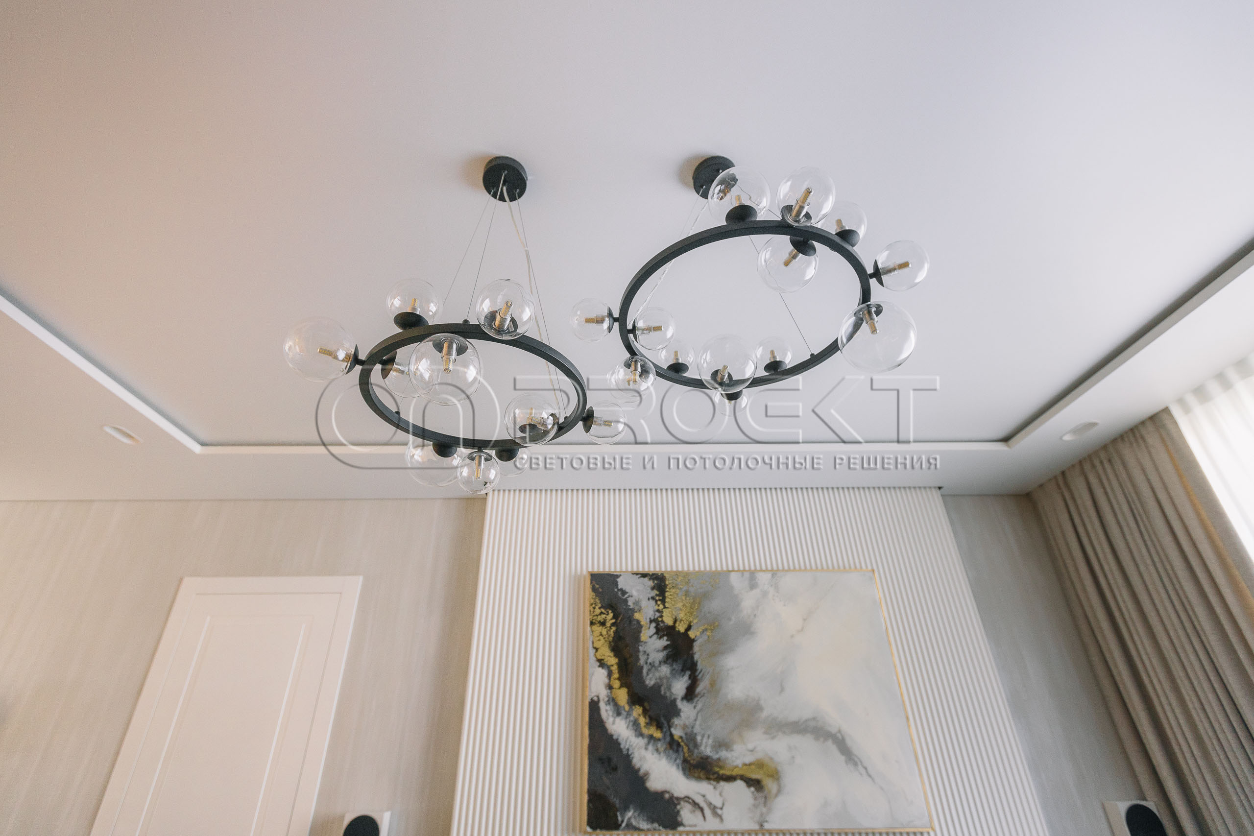 ПВХ потолки в четырехкомнатной квартире