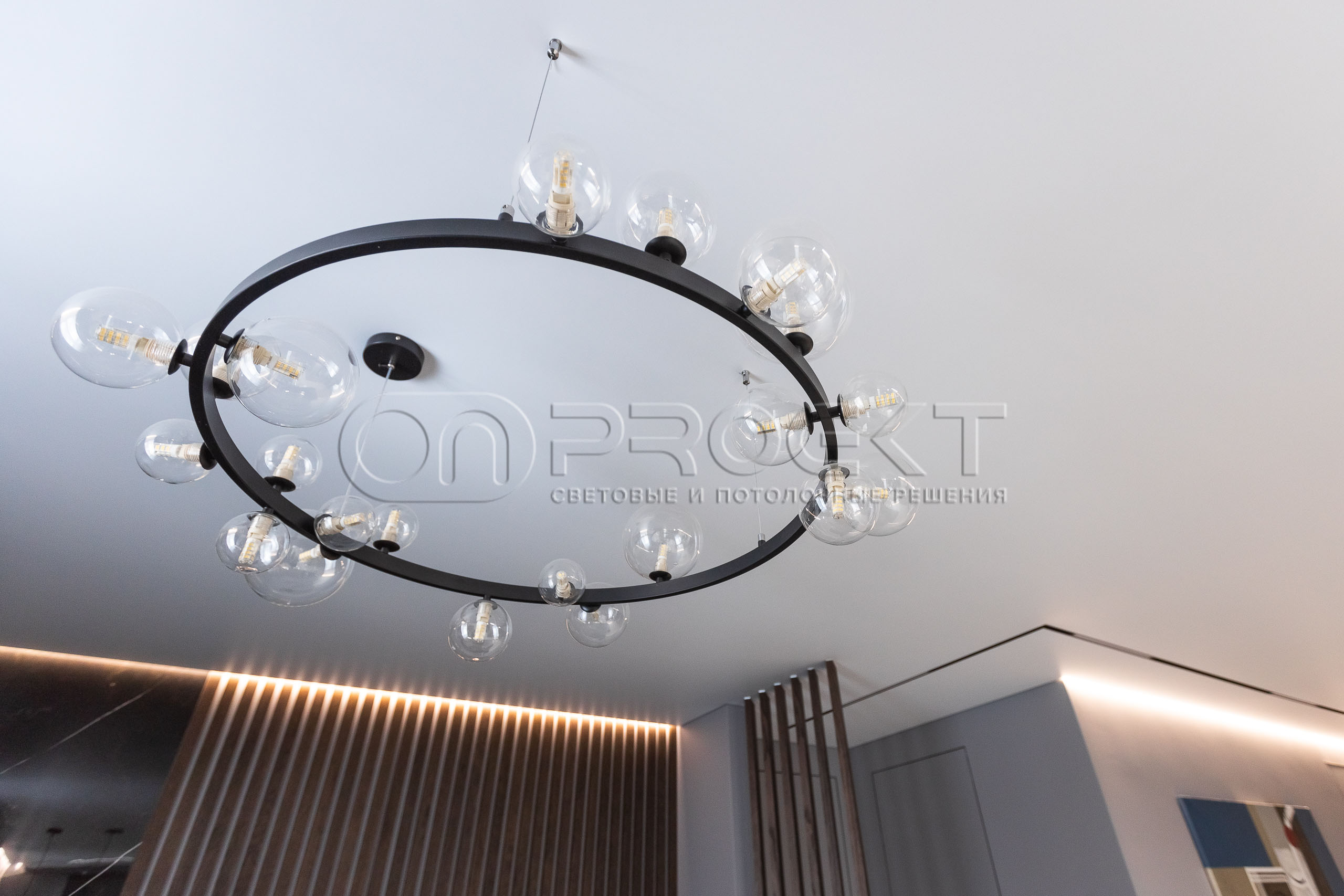 ПВХ потолки в трехкомнатной квартире