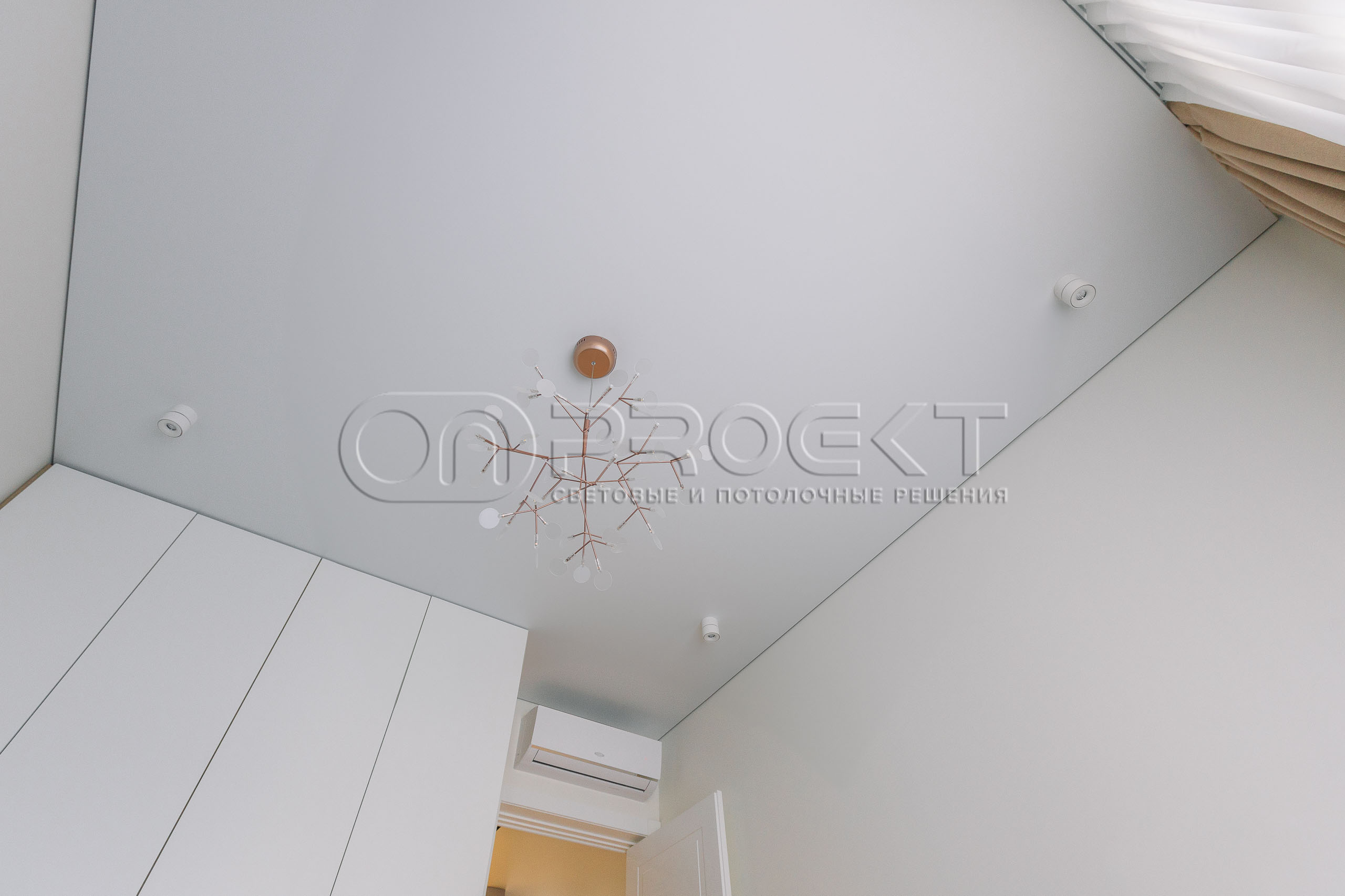 ПВХ потолки в четырехкомнатной квартире