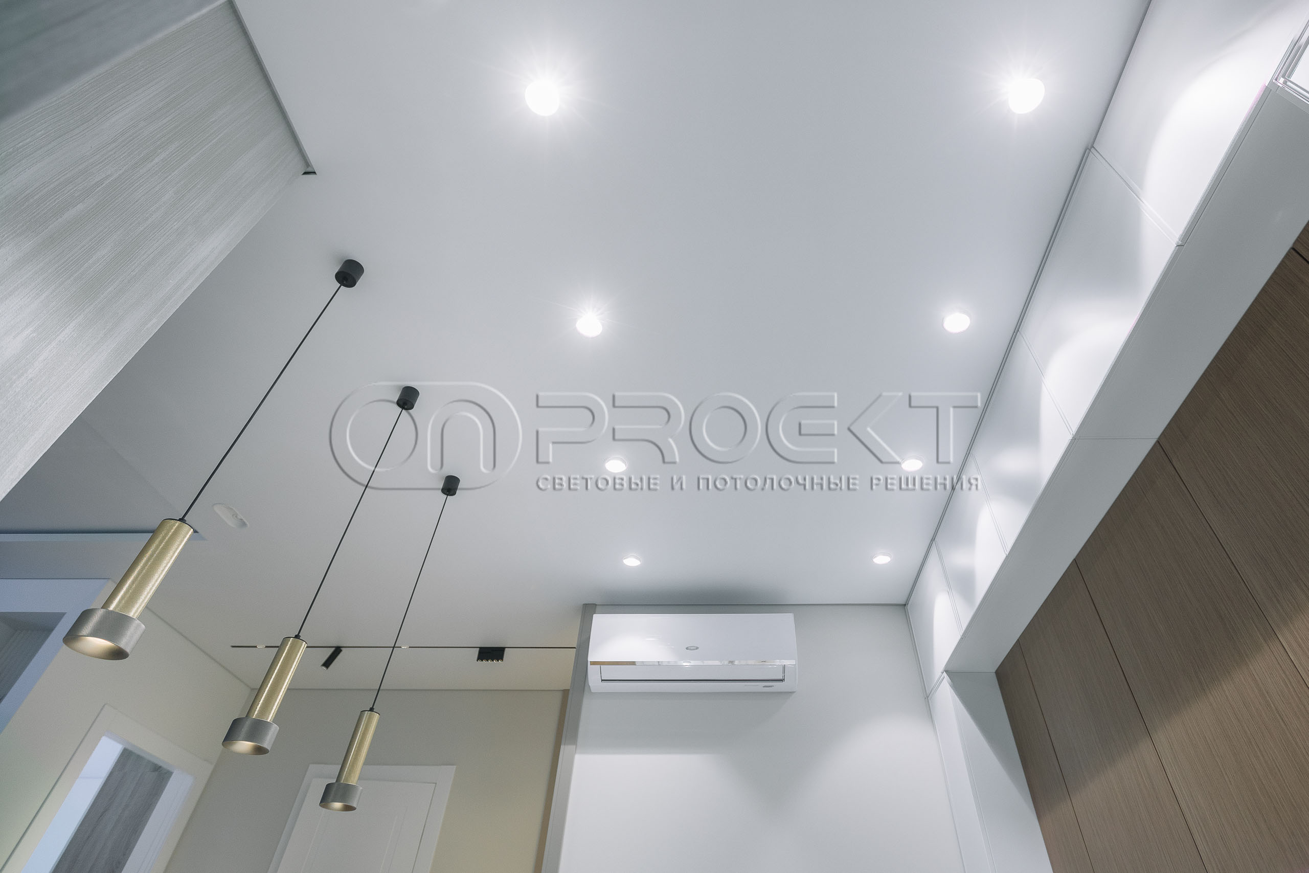 ПВХ потолки в четырехкомнатной квартире