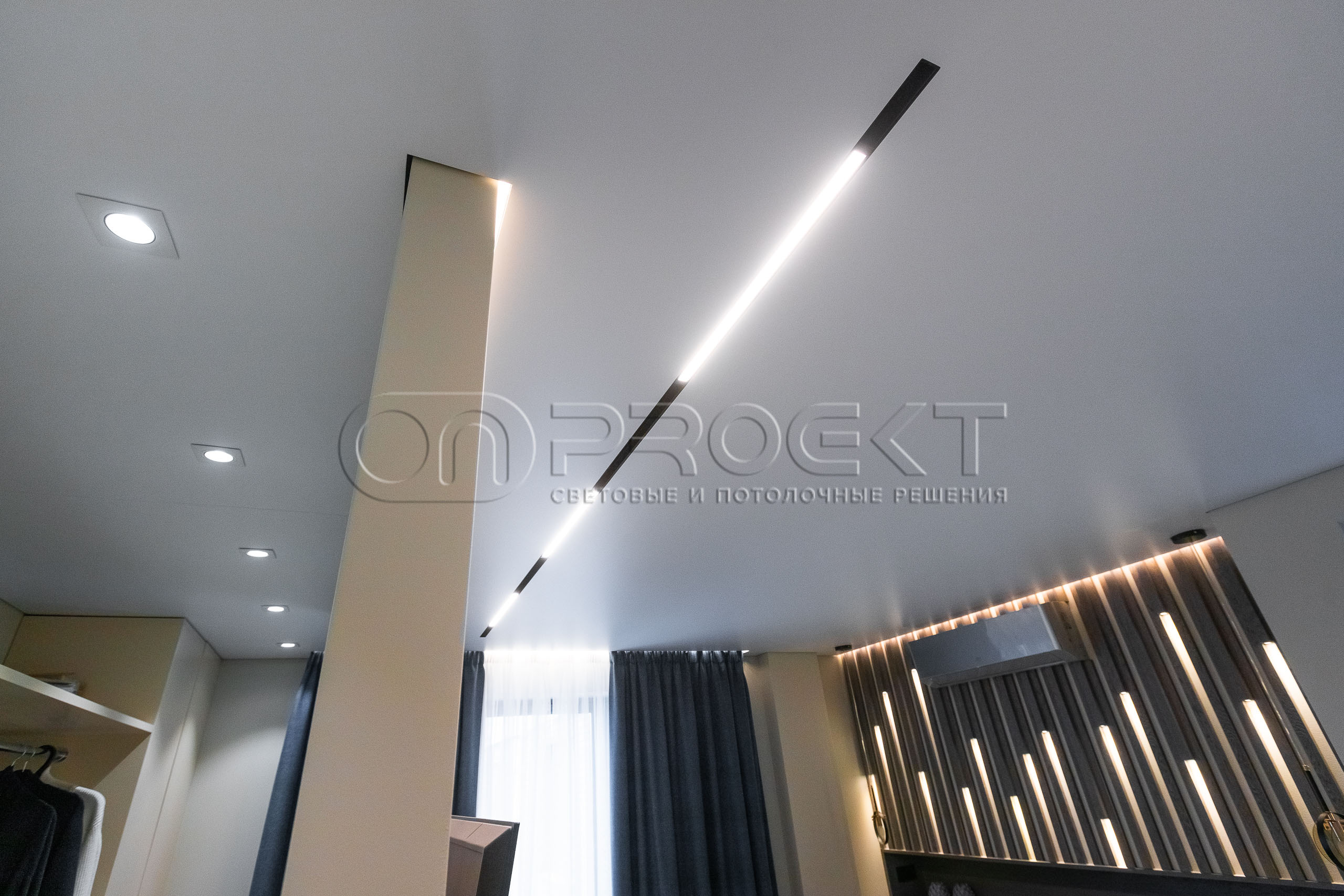 ПВХ потолки в трехкомнатной квартире