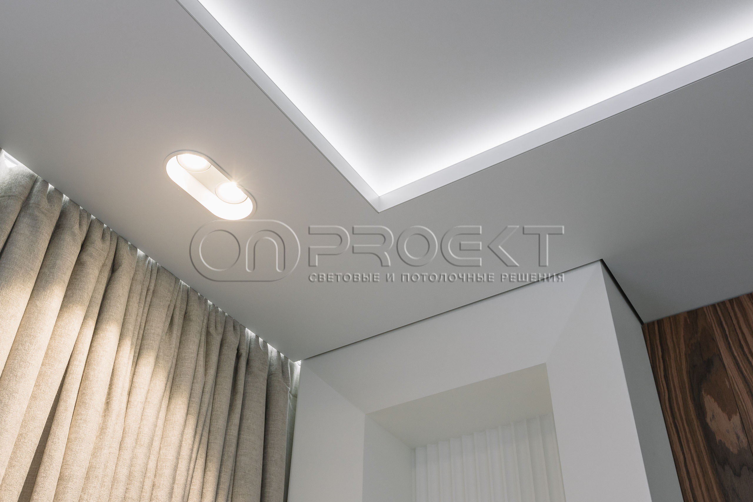 ПВХ потолки в четырехкомнатной квартире