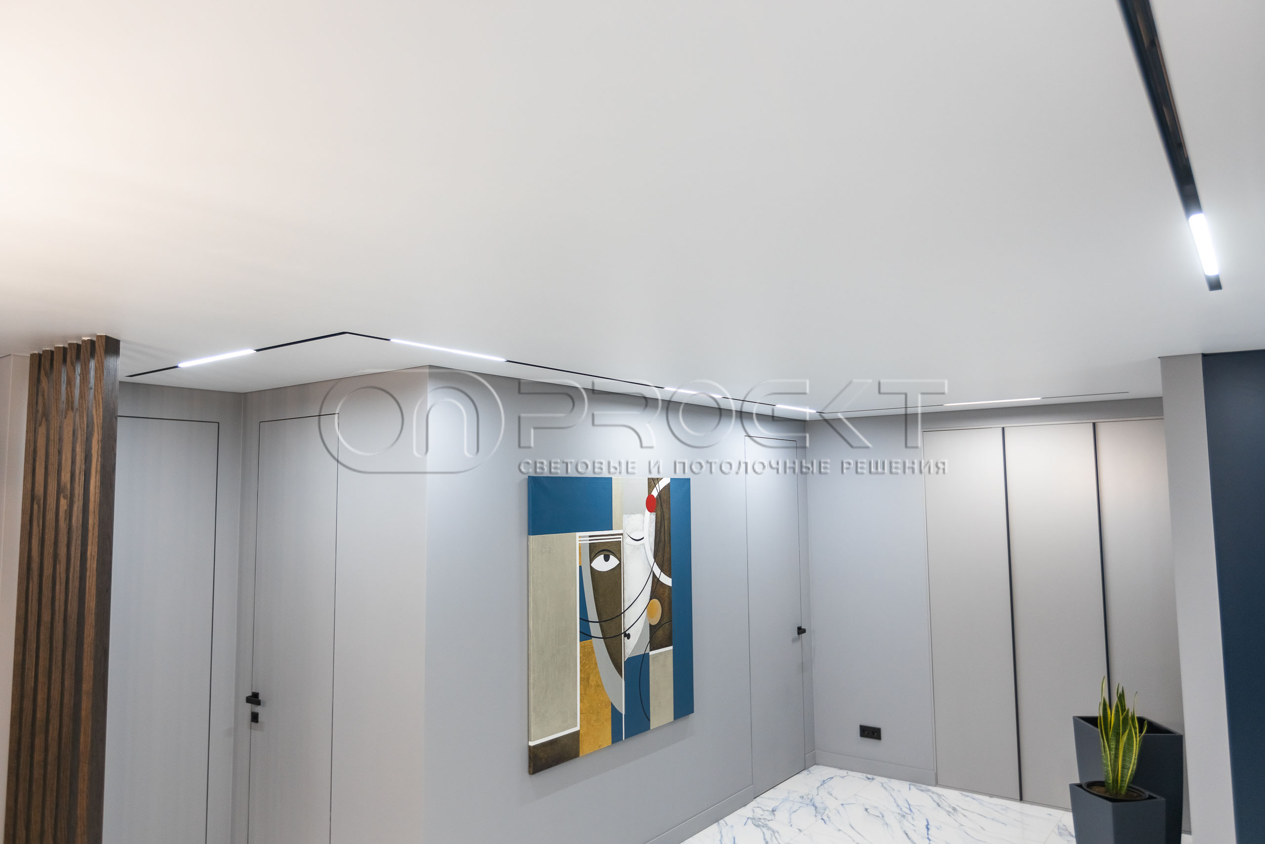 ПВХ потолки в трехкомнатной квартире